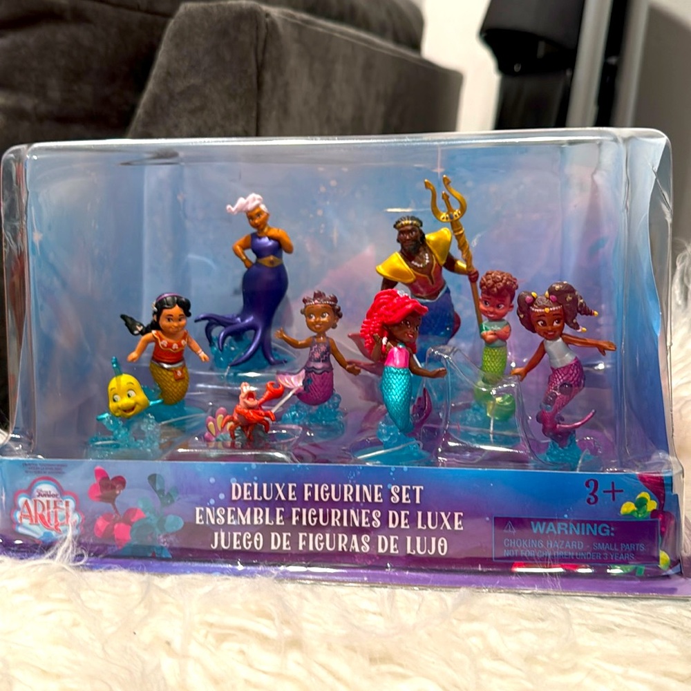 Disney Parks Junior Ariel Animated Series Deluxe 8 Figure Figurine Set